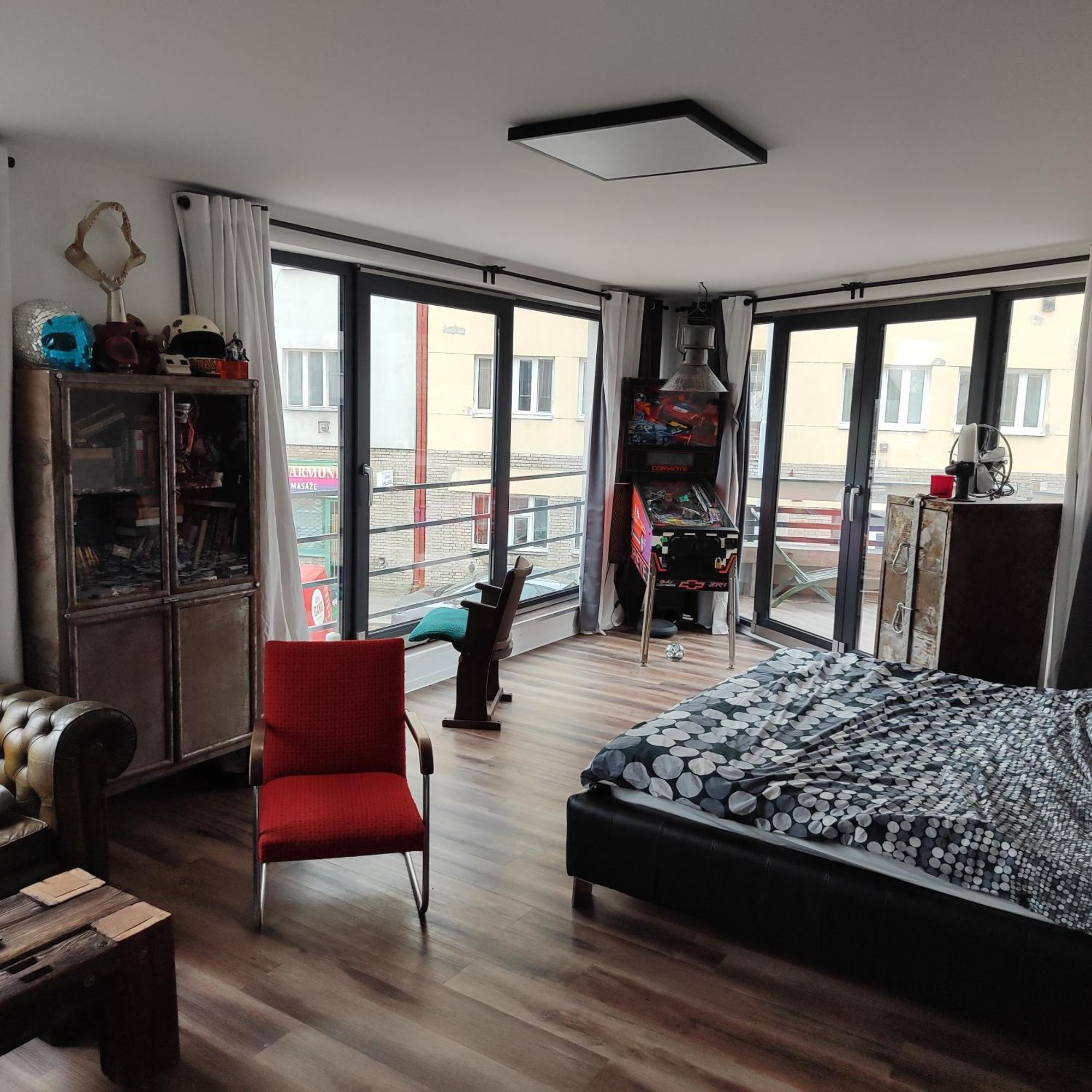 Apartment Big Windows براغ المظهر الخارجي الصورة