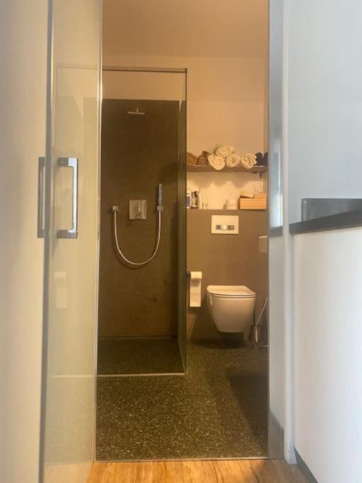 Apartment Big Windows براغ المظهر الخارجي الصورة