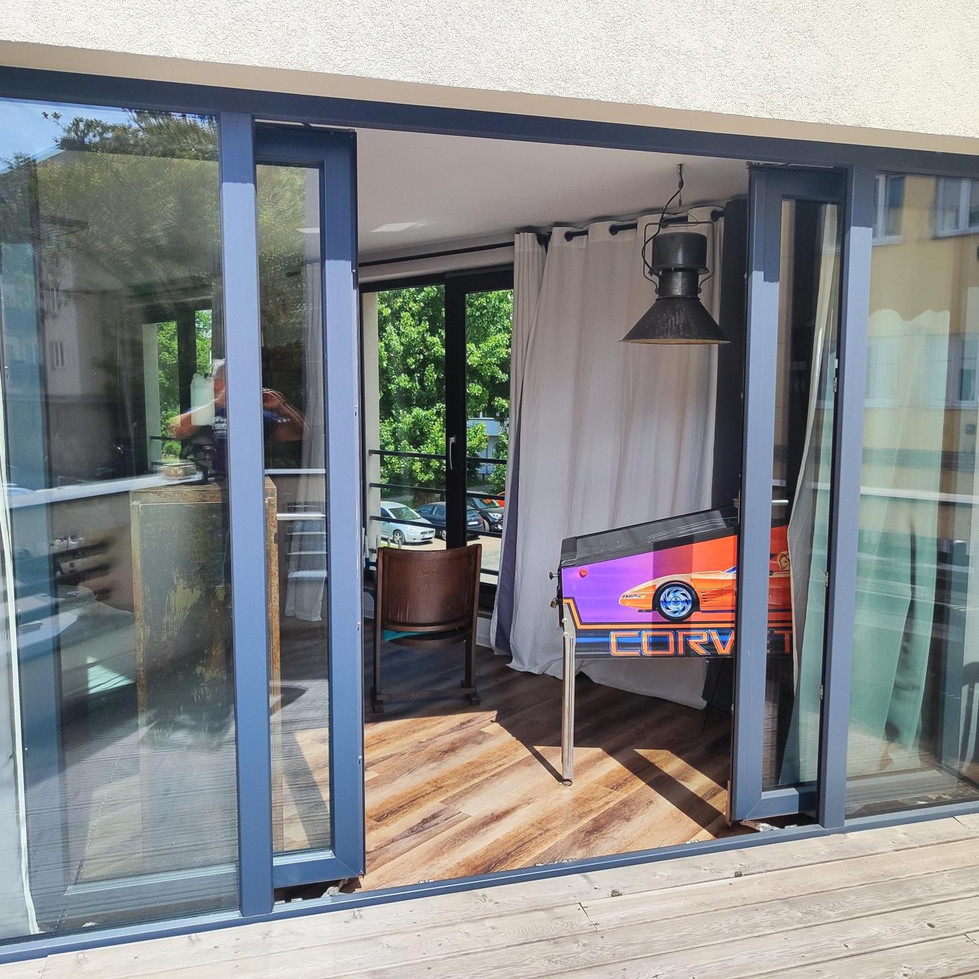 Apartment Big Windows براغ المظهر الخارجي الصورة